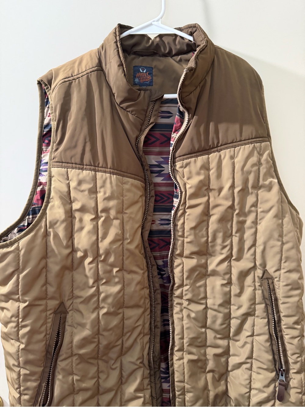 Moonshine Brad Paisley Puffer Vest Men’s